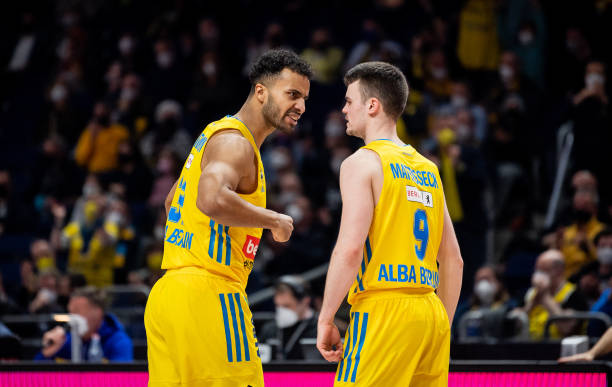 比赛中都曾 比赛中都曾