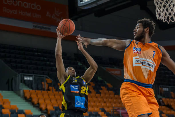 体育赛事中 体育赛事中